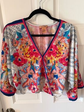Anthropologie Flying Tomato Crop Floral Faux Wrap Blouse Kimono Sleeves Small